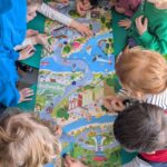 Copii socializand si interactionand la gradinita privata Don Castor sector 2